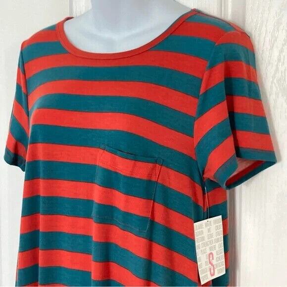 🎄 LuLaRoe Carly Dress – Elfcore Christmas Stripes | Size Small | NWT 🎄 - Picture 5 of 8